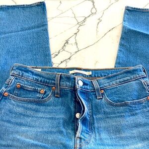 Levi’s Wedgie Straight